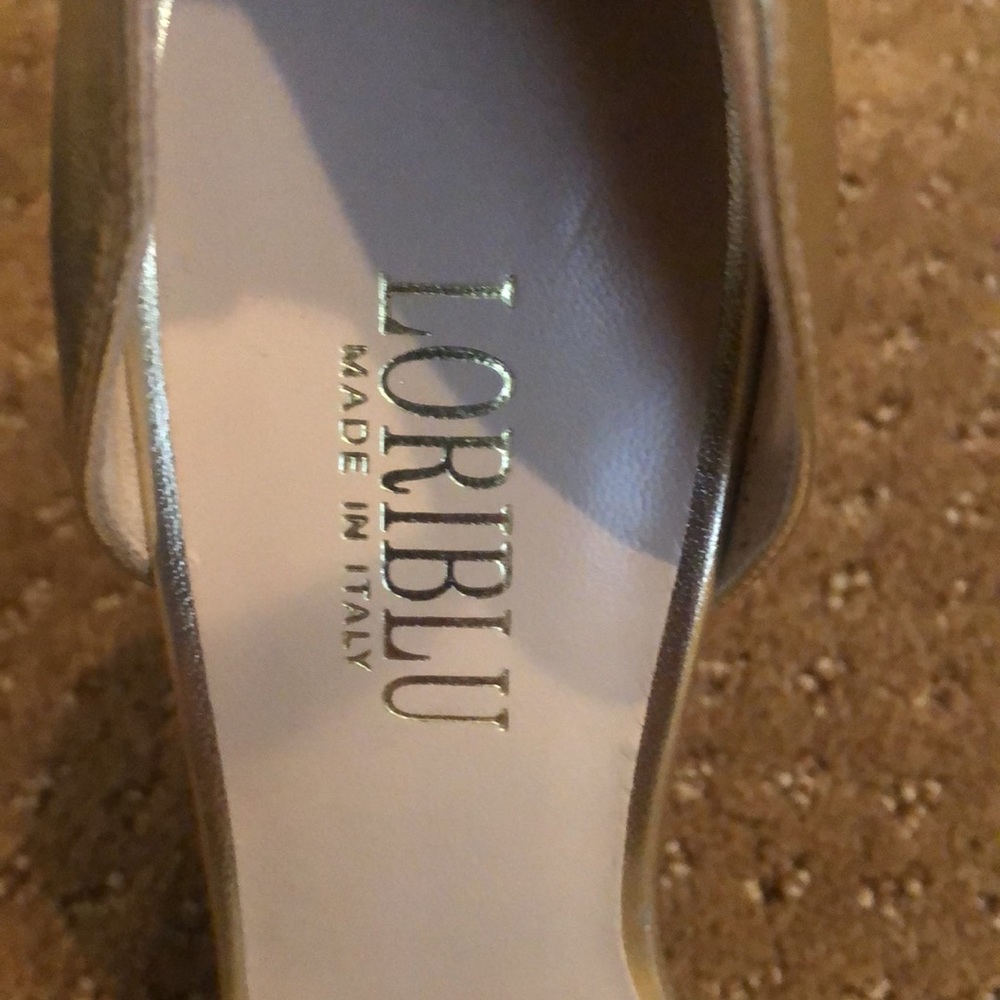 Gold Sandals - Picture 4 of 6